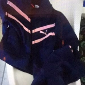 Puma joggin outfit 2 piece